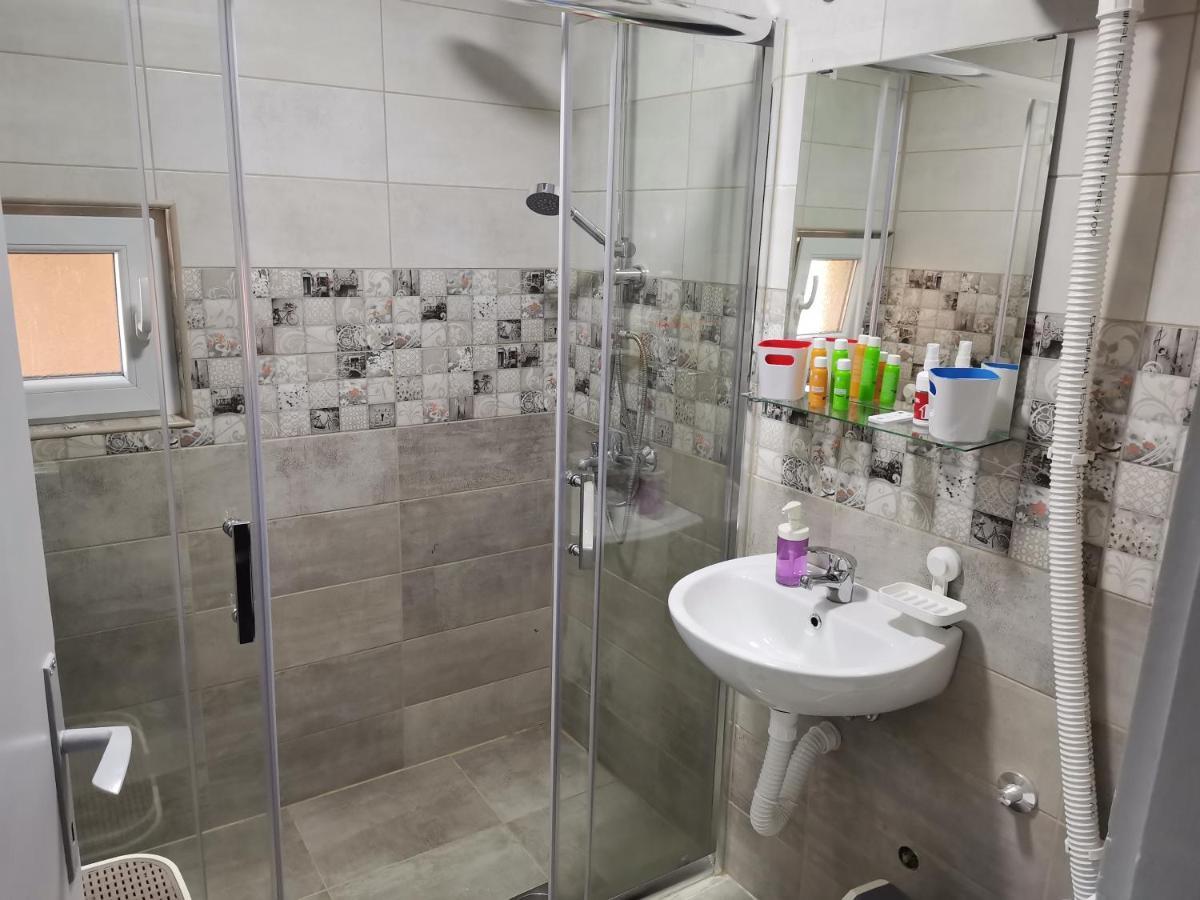 Apartman Terassa Долни Милановац Екстериор снимка
