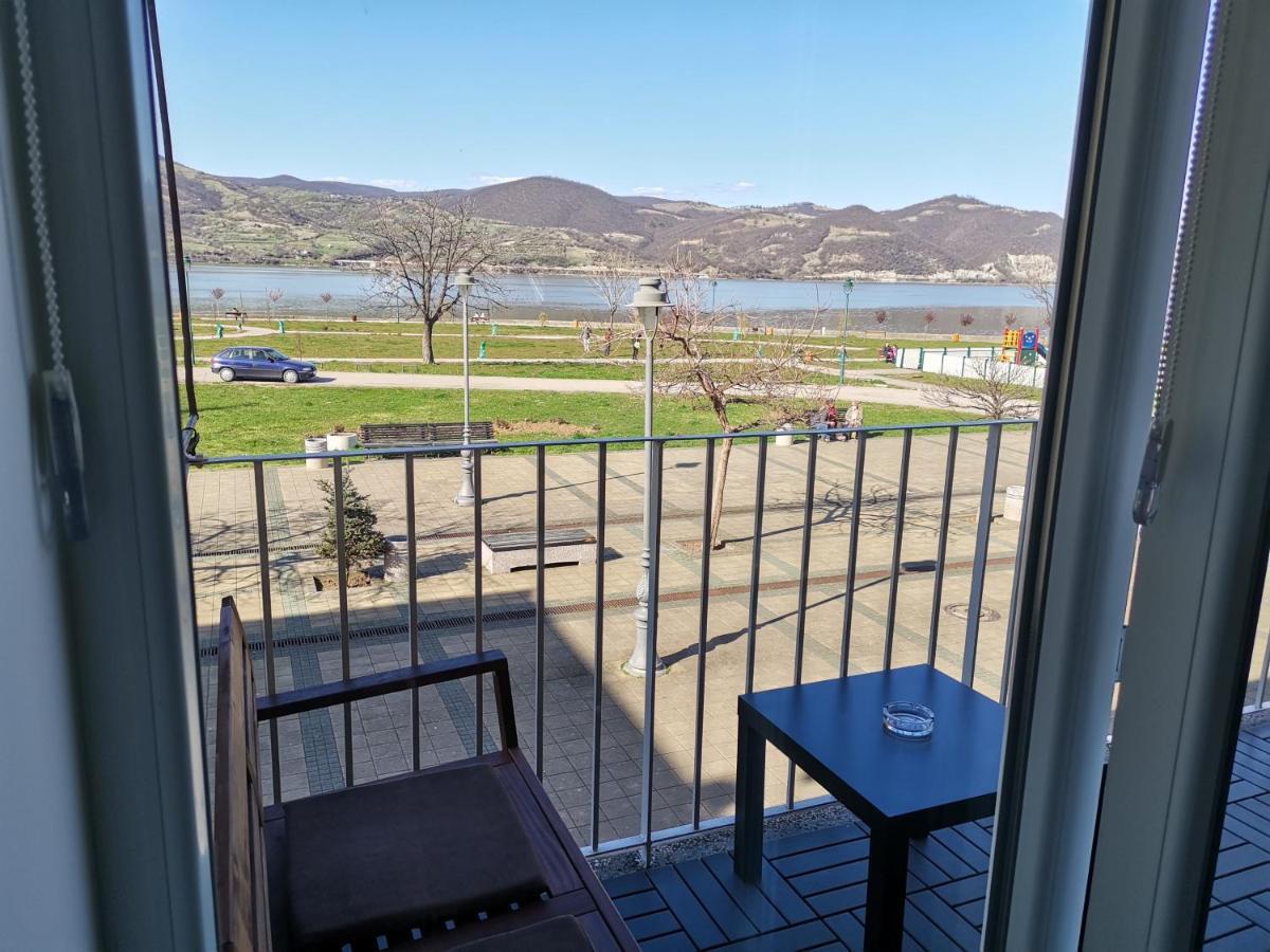 Apartman Terassa Долни Милановац Екстериор снимка